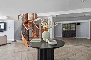 6 Tanyard Ln, Huntington, NY 11743 - Photo 8
