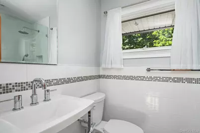6 Tanyard Lane, Huntington, NY 11743 - Photo 24