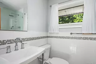 6 Tanyard Ln, Huntington, NY 11743 - Photo 24
