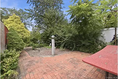 37 Cherry Street, Massapequa, NY 11758 - Photo 28
