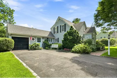 18 Matinecock Lane, Locust Valley, NY 11560 - Photo 44