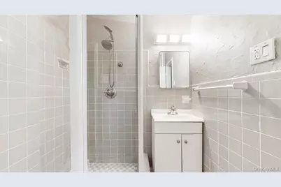 800 Grand Concourse Avenue #1DS, Bronx, NY 10451 - Photo 18