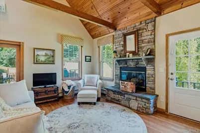 24 Sylvan Lane, Miller Place, NY 11764 - Photo 20