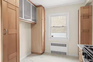 79-53 267th St, Glen Oaks, NY 11004 - Photo 8