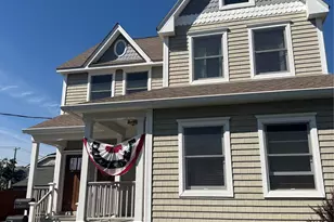 57 Prospect St, Babylon, NY 11702 - Photo 2