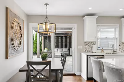 24 Essen Place, Bethpage, NY 11714 - Photo 8