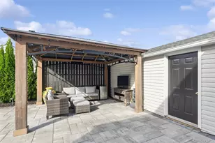 24 Essen Pl, Bethpage, NY 11714 - Photo 26