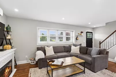 24 Essen Place, Bethpage, NY 11714 - Photo 10