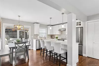 24 Essen Place, Bethpage, NY 11714 - Photo 2