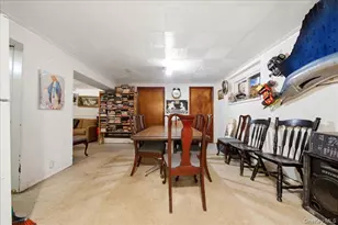 18 E 25th St, Huntington Station, NY 11746 - Photo 28