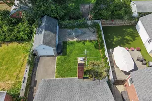 117 Euston Rd S, West Hempstead, NY 11552 - Photo 2
