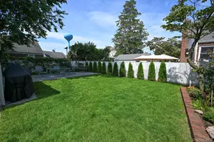 117 Euston Rd S, West Hempstead, NY 11552 - Photo 24