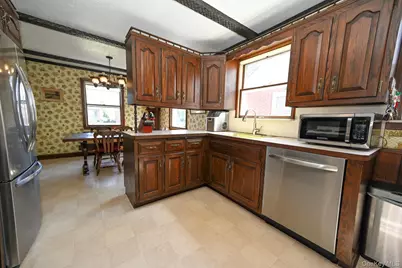 117 Euston Road S, West Hempstead, NY 11552 - Photo 8