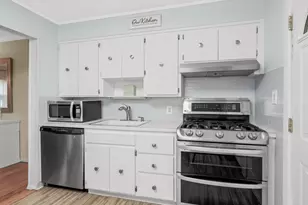 82-18 266th St, Glen Oaks, NY 11004 - Photo 6