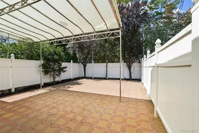 85-25 56th Avenue, Elmhurst, NY 11373 - Photo 32