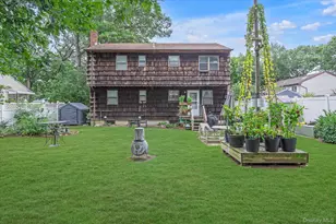 1045 Park Ave, Huntington, NY 11743 - Photo 12