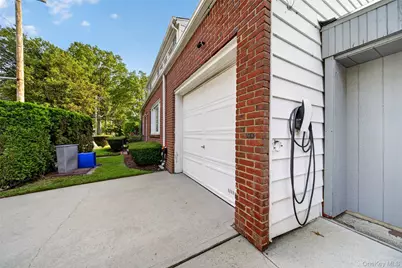 69 Stewart Avenue, Garden City, NY 11530 - Photo 38