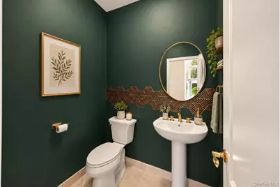 32 Hamlet Drive, Hauppauge, NY 11788 - Photo 20