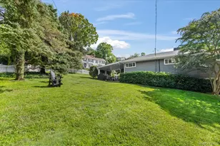 11 Portland Pl, Cold Spring Harbor, NY 11724 - Photo 32
