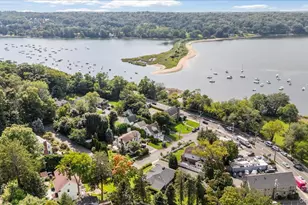 11 Portland Pl, Cold Spring Harbor, NY 11724 - Photo 34