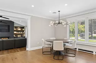 7 King Arthurs Ct, Saint James, NY 11780 - Photo 10