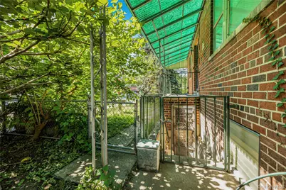 1526 Ericson Place, Bronx, NY 10461 - Photo 6