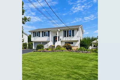 1527 Saint Louis Avenue, Bay Shore, NY 11706 - Photo 1