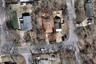 115 Green Ave, Patchogue, NY 11772 - Photo 4