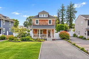 52 Lee Ave, Patchogue, NY 11772 - Photo 2