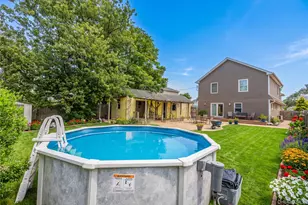 547 Sunnybrook Dr, Oceanside, NY 11572 - Photo 16