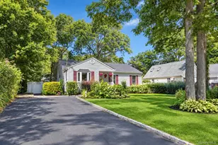 115 Colin Dr, Shirley, NY 11967 - Photo 4