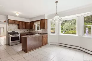 18 White Deer Ct, Huntington, NY 11743 - Photo 14