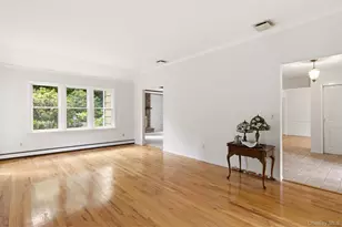 18 White Deer Ct, Huntington, NY 11743 - Photo 6