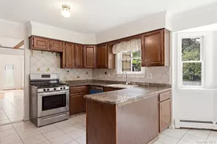 18 White Deer Ct, Huntington, NY 11743 - Photo 16