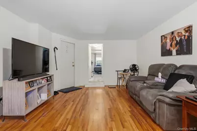 1018 Throggmorton Avenue, Bronx, NY 10465 - Photo 38