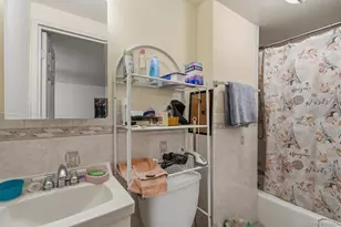 1018 Throggmorton Ave, Bronx, NY 10465 - Photo 44