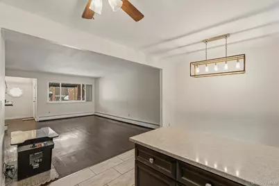 1018 Throggmorton Avenue, Bronx, NY 10465 - Photo 16