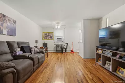 1018 Throggmorton Avenue, Bronx, NY 10465 - Photo 34