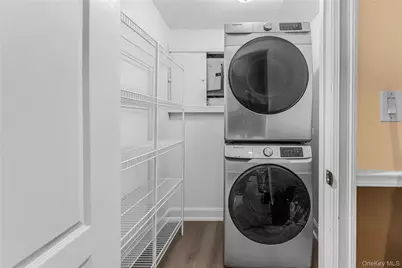 4558 Richardson Avenue, Bronx, NY 10470 - Photo 28
