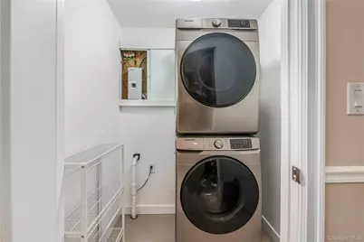 4558 Richardson Avenue, Bronx, NY 10470 - Photo 34