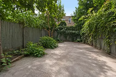 620 Ashford Street, Brooklyn, NY 11207 - Photo 18