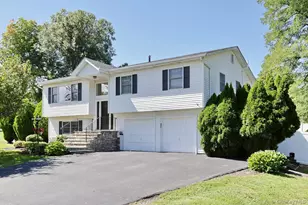 263 Old Haverstraw Rd, Congers, NY 10920 - Photo 2