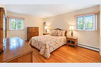 36 Deer Park Boulevard, Deer Park, NY 11729 - Photo 22