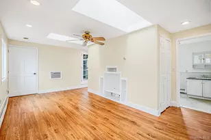 66 Norton St, Patchogue, NY 11772 - Photo 14