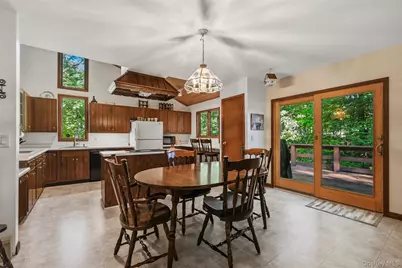 90 Highland Avenue, Marlboro, NY 12542 - Photo 12