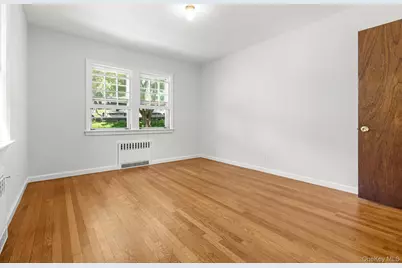 141 Homewood Avenue, Yonkers, NY 10701 - Photo 22
