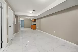108-24 164th St, Jamaica, NY 11433 - Photo 10