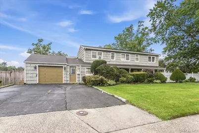 1 Greentree Circle, Westbury, NY 11590 - Photo 2