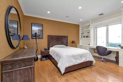 224 Beverly Road, Douglaston, NY 11363 - Photo 18