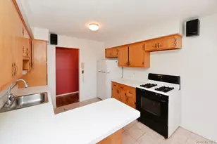 201 Kearsing Pkwy, Monsey, NY 10952 - Photo 8